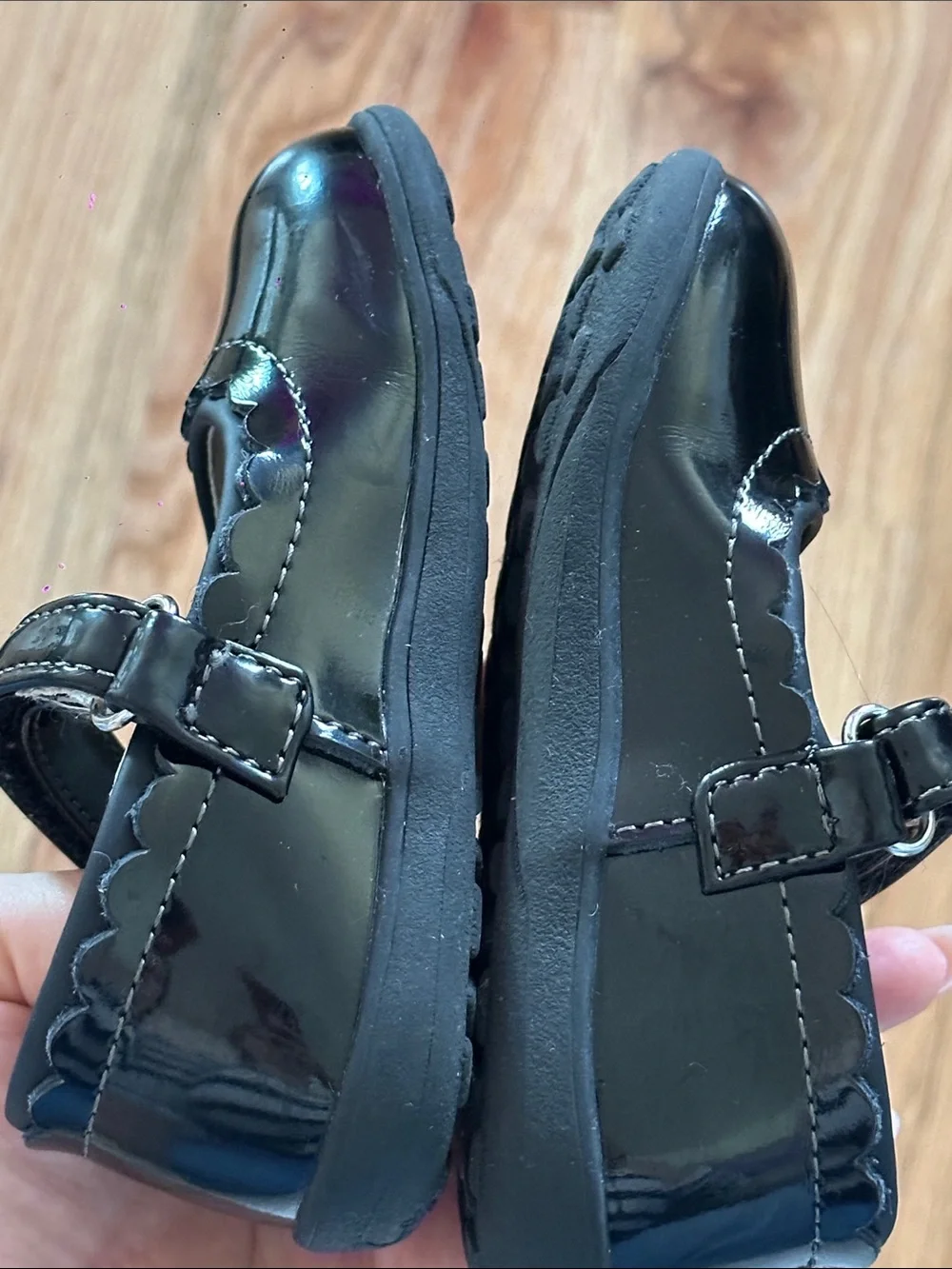 See Kai Run Black Patent Mary Jane Shoes with Scallop Trim